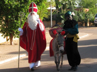 04 Saint Nicolas Arrive